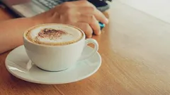 Vad du kan ersätta socker i kaffet med: sex hälsosammare alternativ