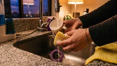 Vad man aldrig ska hälla i avloppet: många människor är omedvetna om detta grundläggande faktum.