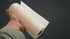 7 ytor du aldrig bör torka av med pappershanddukar eller servetter