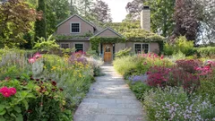 De här blommorna tar ifrån dig energi och hälsa: fem växter du inte ska plantera i rabatten